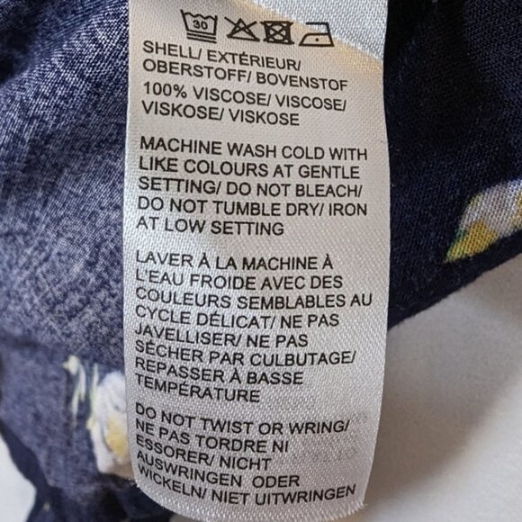 Design Lab Lord & Taylor Long Sleeve Floral Navy Cropped Top with knot , M - Picture 4 of 4